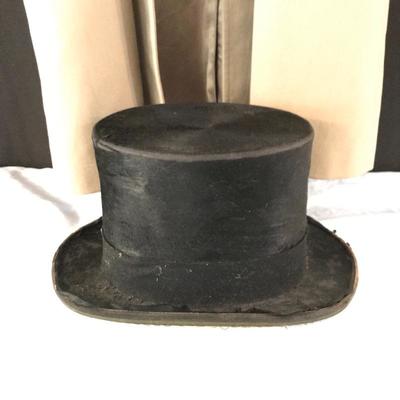 Lot 84 -Men's Dior Pure Wool Overcoat and Top Hat