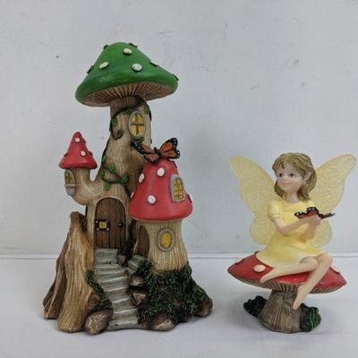 Mushroom Valley Cottage w/ Miranda Woodland Fairy Collection - New
