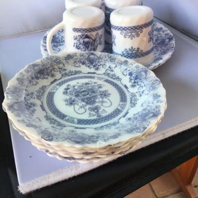 Arcopal Honorine Scalloped Plates and  Cups Blue Floral Made In France Set 