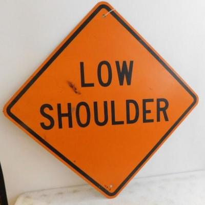 Commercial Low Shoulder Metal Road Sign 41