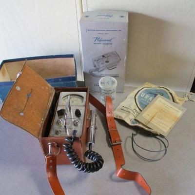 Lot 2 - Precision Radiation Instruments Geiger Counter 