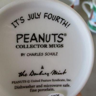 Lot 3 - Peanuts Collector Mugs - Danbury Mint - July October December