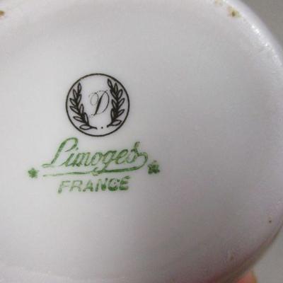Lot 15 -  - Limoges France & Royal Worcester Eggs & Trinket Boxes