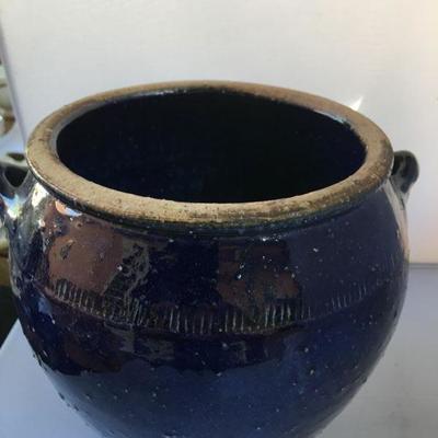 Vintage Pottery Bowl Design Close to Edges