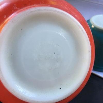 Vintage Lot of TWO Pyrex Bowls