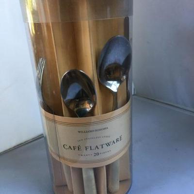 Vintage Set William & Sonoma 20 Piece Flatware New with original Box
