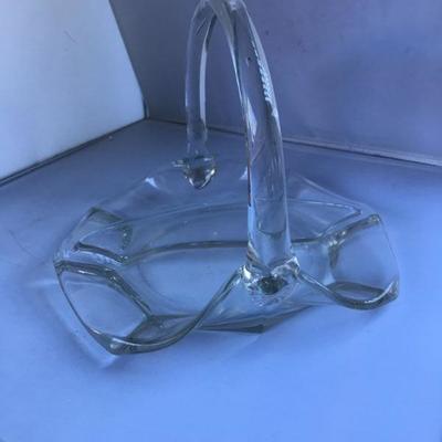 Vintage Basket in VG conditions