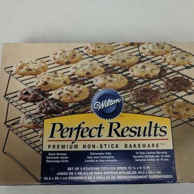 Wilton Perfect Results Cooling Grids, 3 - New, Open