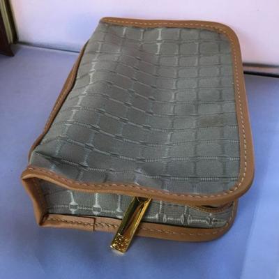 Vintage Mixed Lot of Ladies Wallets Mostly Leather