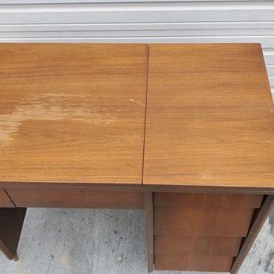 Mid-Century Modern Sewing Desk, Look at Those Legs!