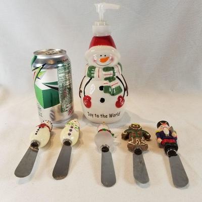 Holiday Soap Dispenser and Spreaders