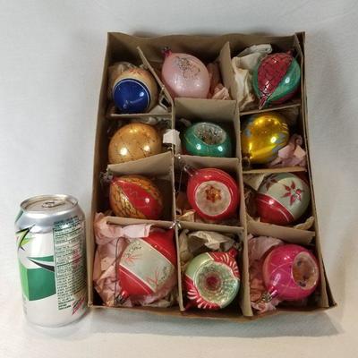 Vintage Medium Ornaments