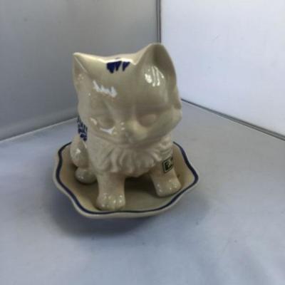 Vintage Ceramic Hand Painted and Crafted Cat 