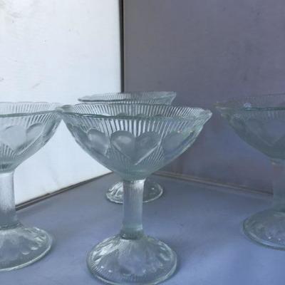 Vintage :Lot of FOUR Ice Cream Coupes