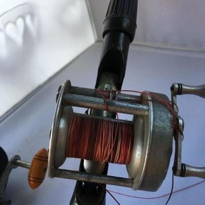 Vintage Pair of Vintage Fishing Reels