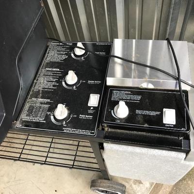 Weber Genesis Gold Barbeque Grill