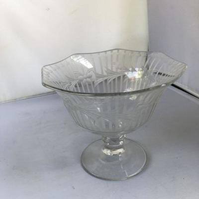 Vintage Gorgeous Design of an Etched Glass Candy Bowl