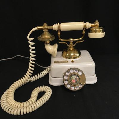 Lot 202 - Vintage U.S Telephone Co. 1966 Phone | EstateSales.org