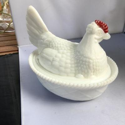 Vintage Milk Glass Chicken