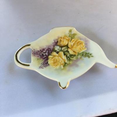 Large Lot of  Porcelains 
