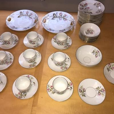 Lot of Limoge Teacups & Saucers