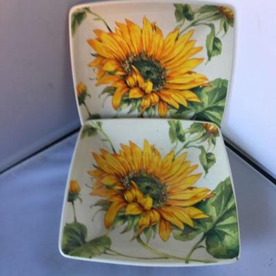 Vintage Pair of Plates Made in Italy