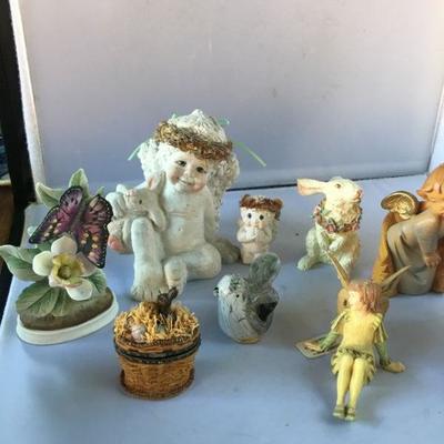 Vintage Lot of Figurines/Dolls 