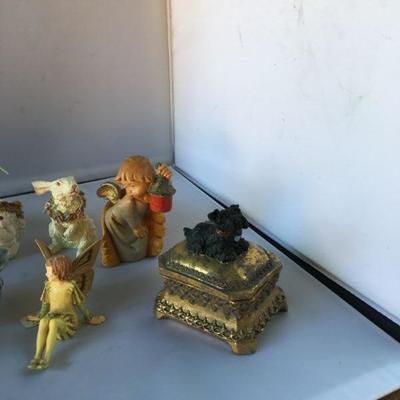 Vintage Lot of Figurines/Dolls 