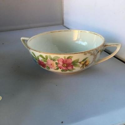 Antique/Vintage Cups NP SAUCERS