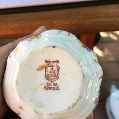 Antique/Vintage Cups NP SAUCERS