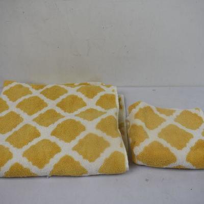 Yellow/White Bath Towel & Hand Towel - New
