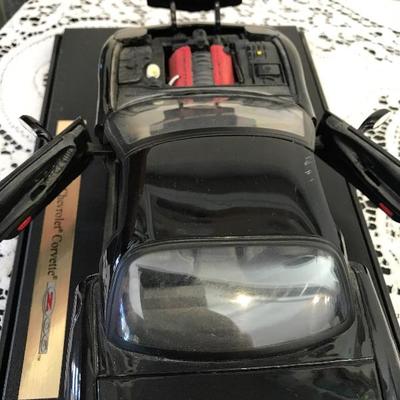 MAISTO 2001 black Chevy Corvette Z06