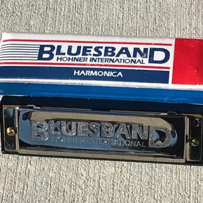 BluesBand Harmonica w/ box