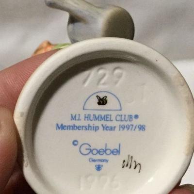 NATURE'S GIFT Hummel Figurine #729 EXCLUSIVE CLUB GIFT 97/98 TMK-7 *MINT