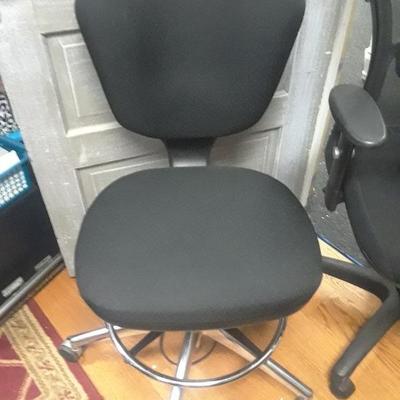 OFFICE CHAIR/STOOL LIKE NEW
