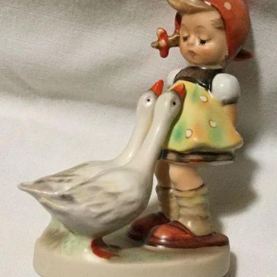 M.I. Hummel Goebel Figurine Goose Girl #47 3/0 TMK3 Figurin