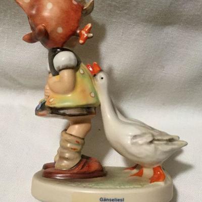 M.I. Hummel Goebel Figurine Goose Girl #47 3/0 TMK3 Figurin