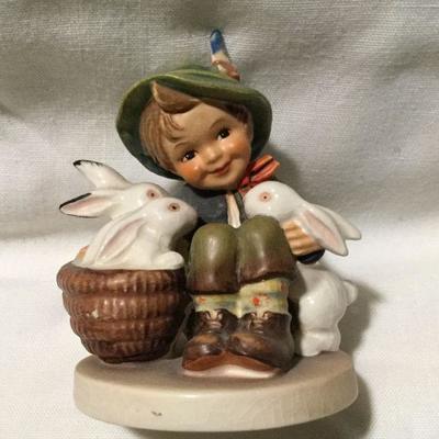 HUMMEL GOEBEL FIGURINE 58 2/0 TMK 7 Playmates G907 SG