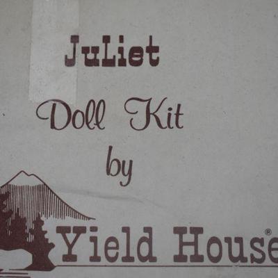 Romeo & Juliet Doll Kits by Yield House - Vintage 1981