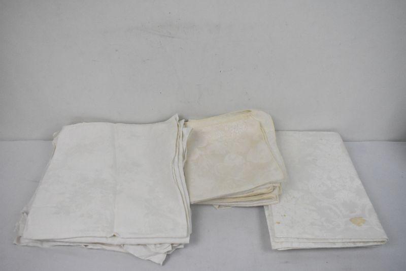 Vintage Cream Table Linens