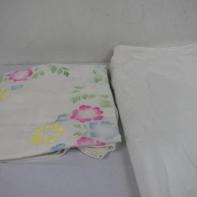 Vintage White Tablecloth 51