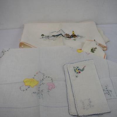 2 Vintage Small Tablecloths W/ Matching Napkins