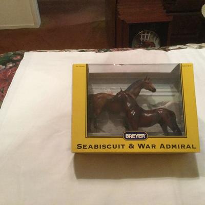 NIB Breyer Seabiscuit & War Admiral