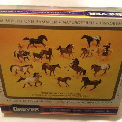 Breyer Traditional Horse #721 AQHA Offspring of Go Man Go