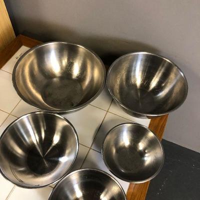 Lot #36 - 5 stainless steel mixing bowls