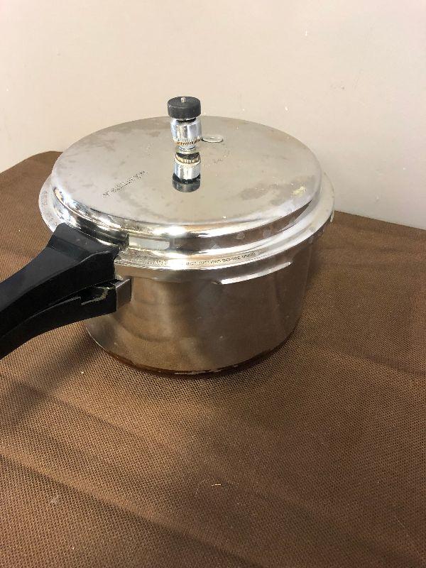 Lot 45 Copper Bottom Cookware MANTTRA Pressure Cooker EstateSales