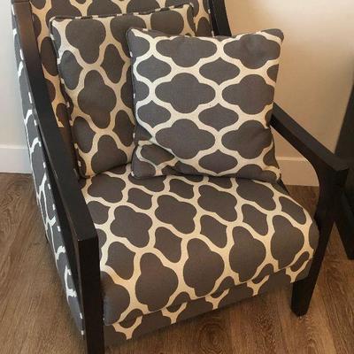 Lot #67 Club Chair Includes 2 pillows Model Home