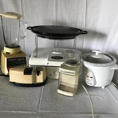 Lot 28 - Vintage and Newer Appliances