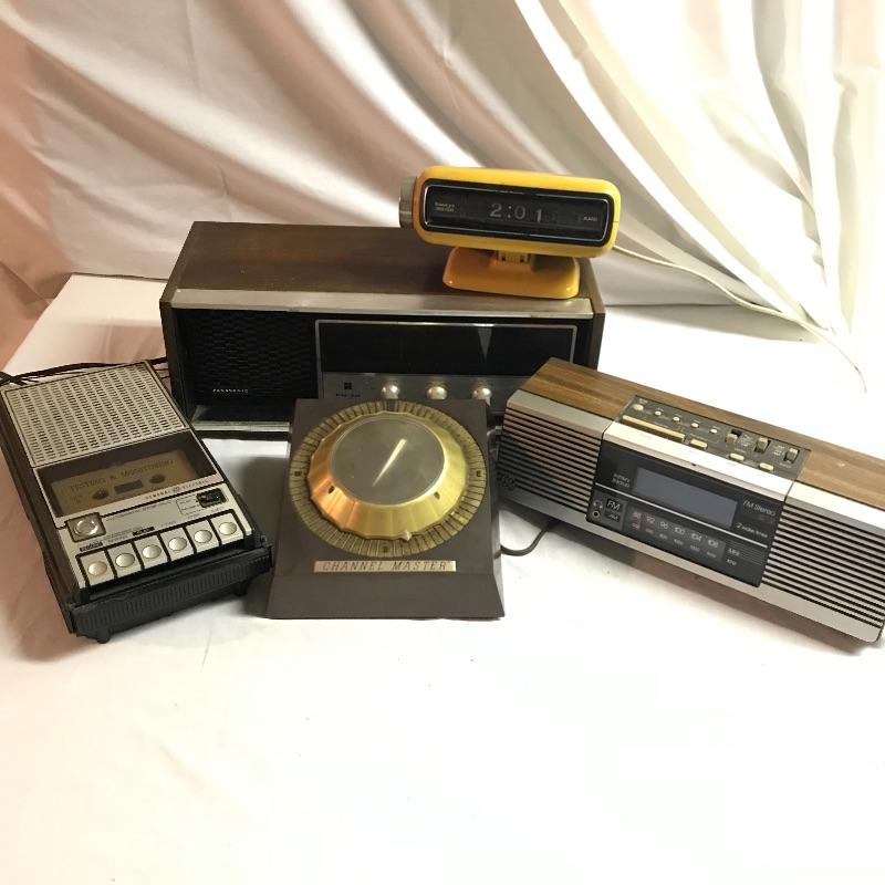 Lot 62 Working Vintage Electronics