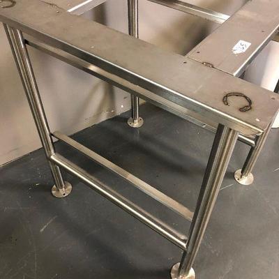 Lot# 285 Stainless Prep Table Base with Slides for Bus tray